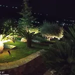 Luxury With Swimming Pool *