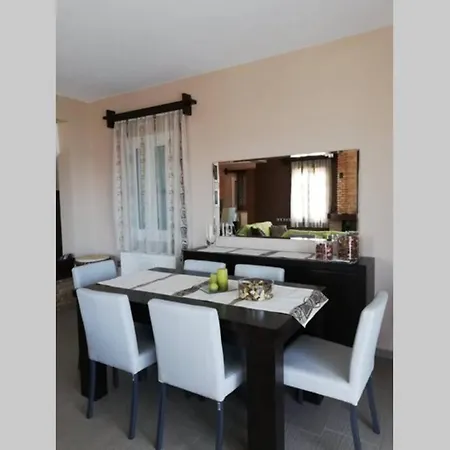 Luxury With Swimming Pool Aliveri